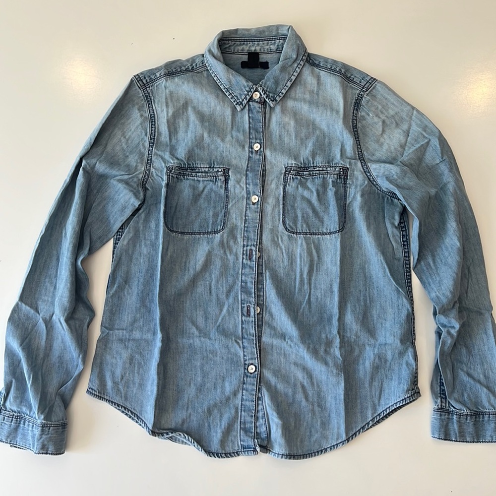 GAP denim button down